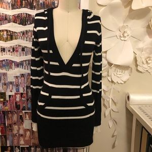 Tunic Black/White Stripe Hooded Sweater w pocket
